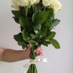 Розы белые 21шт 50 см