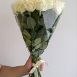 Розы белые 31шт 50см