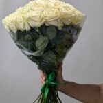 Белые розы 51шт 60см