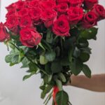Розы красные 31шт 70см