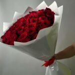 Красные розы 51шт 70см Реднайоми