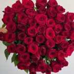 Шикарный монобукет из 51 красной розы 60см