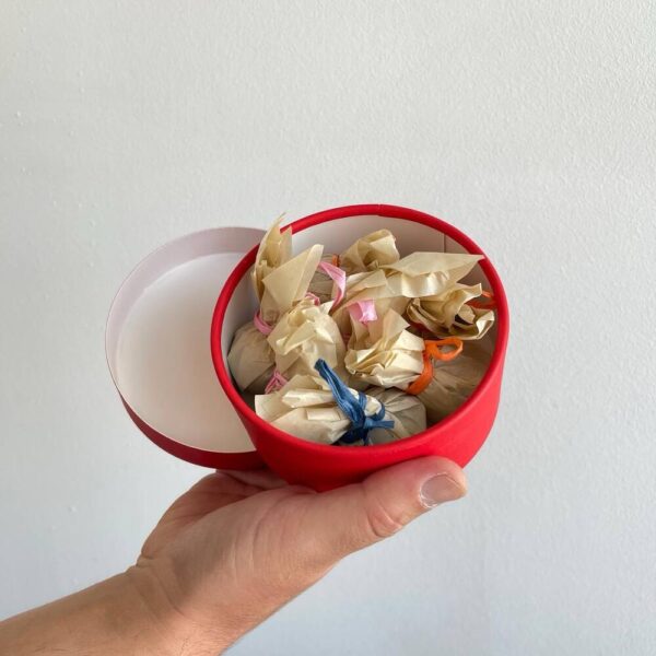 Конфеты ручной работы 7шт в красной коробке