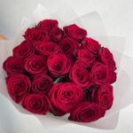 Букет из 21 красной розы 60см