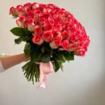 Монобукет из 101 розы джумилия 50см