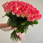 Монобукет из 101 розы джумилия 50см