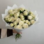 19 кустовых роз мисс бомбастик