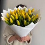 Монобукет из 51 желтого тюльпана