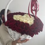 Корзина Роз с сердцем