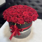 Коробка из 51 красной розы