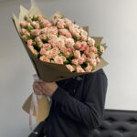 Кустовые розы 31 ветка