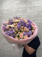 Кустовые розы и маттиола 😍 — изображение 3