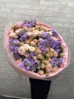 Кустовые розы и маттиола 😍 — изображение 2