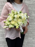 Букет невесты эустома и белые розы — изображение 4